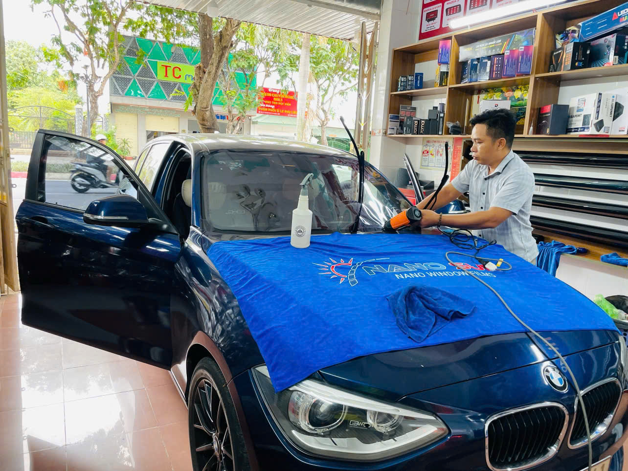 Dán film PPF xe BMW