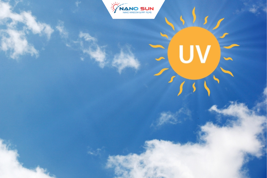 Tia UV gây hại da và nội thất, nhưng không phải tác nhân làm xe nóng lên.